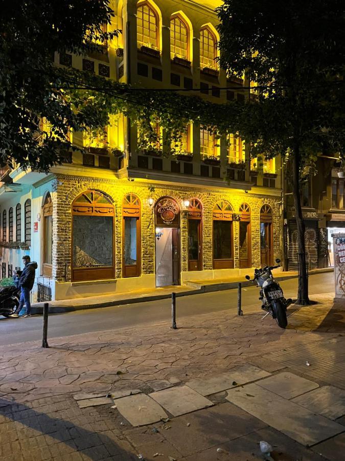 Centrally Located, 2+1 House In Taksim, Cihangir Istanbul Exterior photo