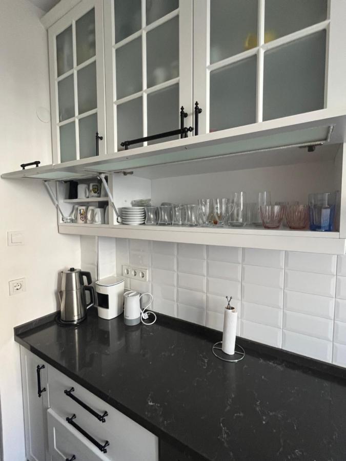 Centrally Located, 2+1 House In Taksim, Cihangir Istanbul Exterior photo