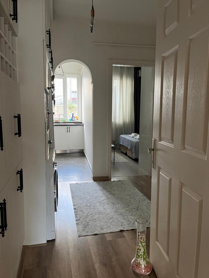 Centrally Located, 2+1 House In Taksim, Cihangir Istanbul Exterior photo