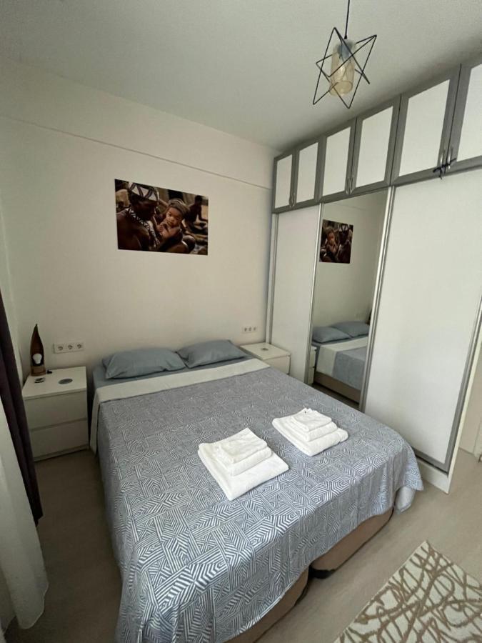 Centrally Located, 2+1 House In Taksim, Cihangir Istanbul Exterior photo